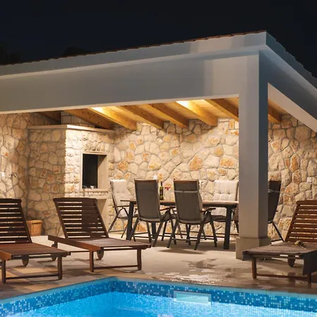 Lct Oasis Vila