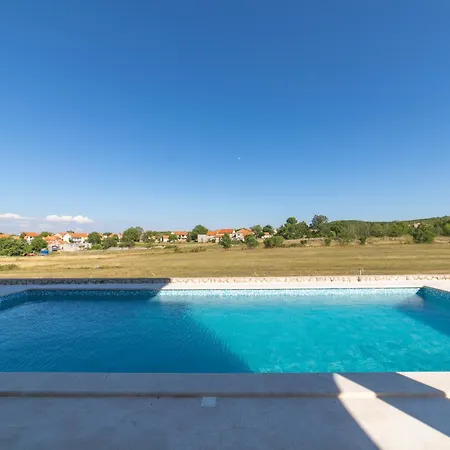 Lct Oasis Villa Lovreć