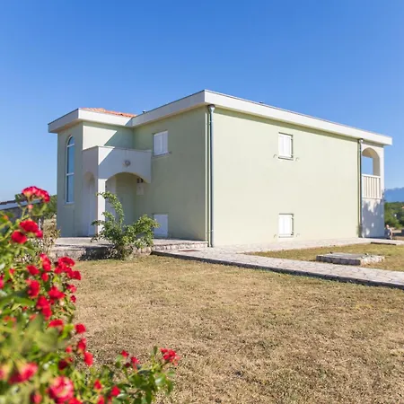 Lct Oasis Villa